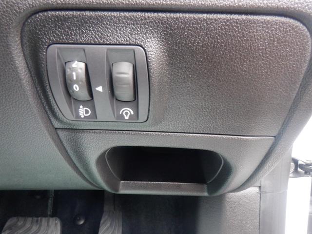 メガーヌ インテンス 1オーナー ACC LEDライト スマートキー フルTV バックカメラ ソナー 衝突軽減 シートヒーター AUX USB Bluetooth appleCarPlay アイドリングストップ(39枚目)