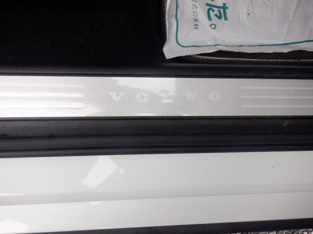 Ｖ６０ Ｂ５　Ｒデザイン　クライメイトパッケージ　１オーナー　ハーマンカードン　ハーフレザー　ハンドル＆シートヒーター　電動シート　ナビ　ＴＶ　３６０度カメラ　ＨＵＤ　電動リアゲート　スマートキー　ＡＣＣ　ＬＥＤライト　ＥＴＣ　アイドリングストップ（49枚目）