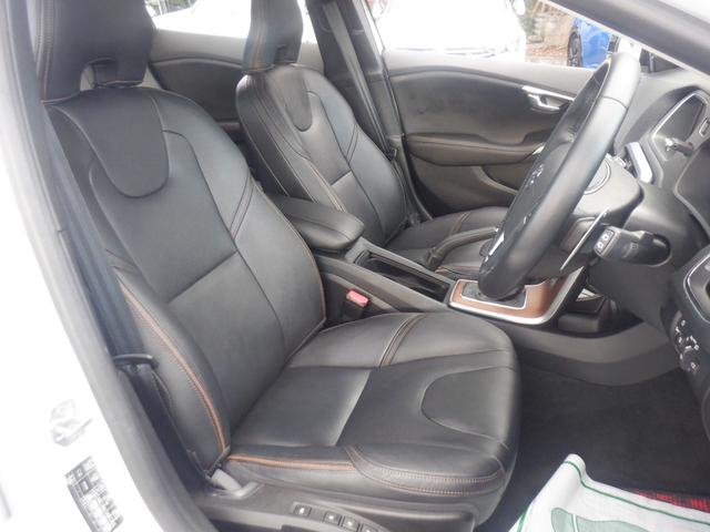 VOLVO V40 CROSS COUNTRY T5 AWD MOMENTUM