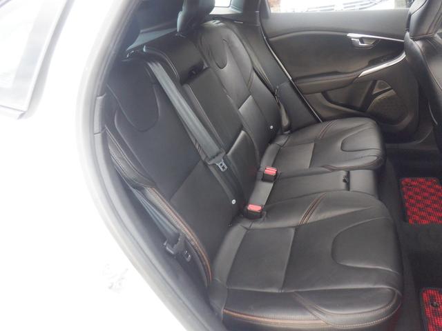 VOLVO V40 CROSS COUNTRY T5 AWD MOMENTUM