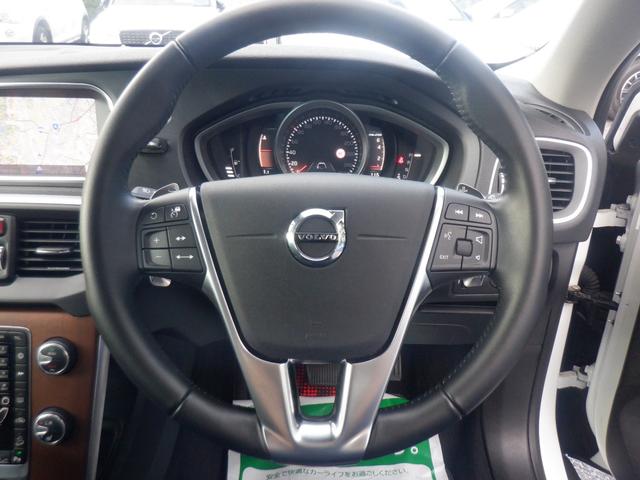 VOLVO V40 CROSS COUNTRY T5 AWD MOMENTUM