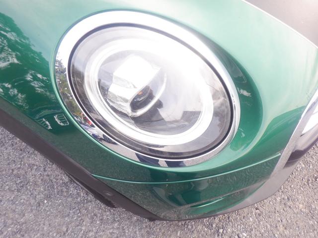 MINI クーパー 60イヤーズエディション 3ドア インテリジェントセーフティ 茶革 シートヒーター 純正ナビ バックカメラソナー 衝突軽減 クルコン パーキングアシスト スマートキー LEDライト ETC 音楽インポート USB Bluetooth(11枚目)