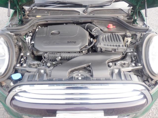 MINI クーパー 60イヤーズエディション 3ドア インテリジェントセーフティ 茶革 シートヒーター 純正ナビ バックカメラソナー 衝突軽減 クルコン パーキングアシスト スマートキー LEDライト ETC 音楽インポート USB Bluetooth(37枚目)