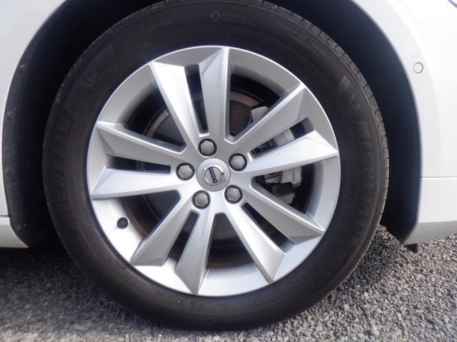 Ｖ６０ Ｂ４　モメンタム　クライメイトパッケージ　ハンドル＆シートヒーター　ナビＴＶ　３６０度カメラ　ソナー　ＡＣＣ　衝突軽減　パーキングアシスト　黒革　電動リアゲート　ＬＥＤ　ＥＴＣ　ｃａｒＰＬＡＹ　ＵＳＢ　Ｂｌｕｅｔｏｏｔｈ　ワイヤレス充電（12枚目）