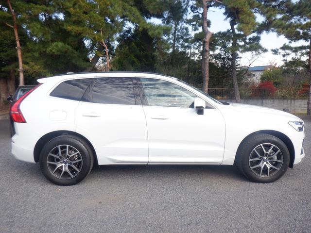 ＸＣ６０ プラス　Ｂ５　クライメイトパッケージ　グーグルナビ　３６０度カメラ　ハンドル＆シートヒーター　リヤシートヒーター　革　電動メモリーシート　電動Ｒゲート　ＡＣＣ　衝突軽減　ＬＥＤ　ＥＴＣ　ａｐｐｌｅＣａｒＰｌａｙ　ＵＳＢ　Ｂｌｕｅｔｏｏｔｈ（5枚目）