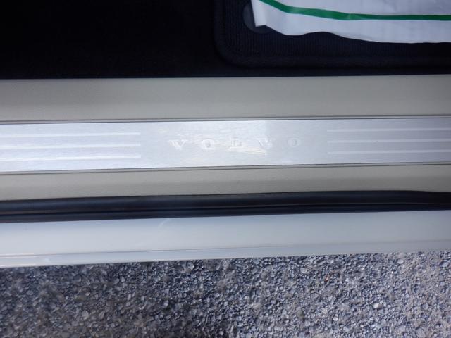 ＸＣ６０ プラス　Ｂ５　クライメイトパッケージ　グーグルナビ　３６０度カメラ　ハンドル＆シートヒーター　リヤシートヒーター　革　電動メモリーシート　電動Ｒゲート　ＡＣＣ　衝突軽減　ＬＥＤ　ＥＴＣ　ａｐｐｌｅＣａｒＰｌａｙ　ＵＳＢ　Ｂｌｕｅｔｏｏｔｈ（46枚目）