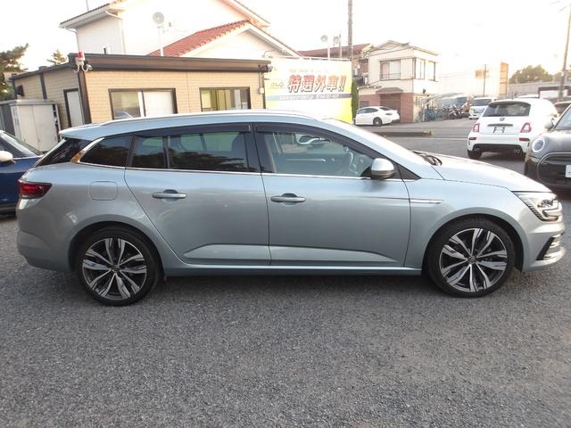 メガーヌ スポーツツアラー　インテンス　バックカメラ　前後ソナー　ＡＣＣ　レーンアシスト　ブラインドスポット　衝突軽減　Ｌ？Ｄ　スマートキー　アイドリングストップ　ＡＵＸ　ＵＳＢ　ブルートゥース　ハーフレザー　シートヒーター（5枚目）