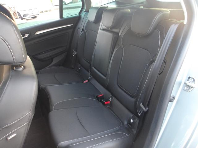 メガーヌ スポーツツアラー　インテンス　バックカメラ　前後ソナー　ＡＣＣ　レーンアシスト　ブラインドスポット　衝突軽減　Ｌ？Ｄ　スマートキー　アイドリングストップ　ＡＵＸ　ＵＳＢ　ブルートゥース　ハーフレザー　シートヒーター（16枚目）