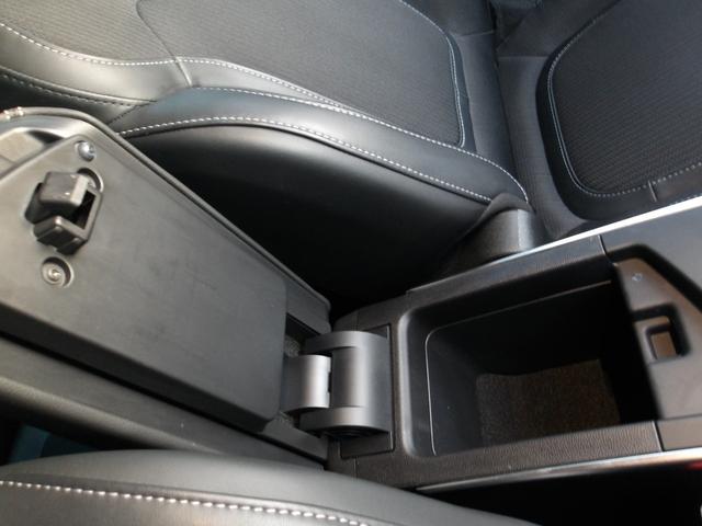 メガーヌ スポーツツアラー　インテンス　バックカメラ　前後ソナー　ＡＣＣ　レーンアシスト　ブラインドスポット　衝突軽減　Ｌ？Ｄ　スマートキー　アイドリングストップ　ＡＵＸ　ＵＳＢ　ブルートゥース　ハーフレザー　シートヒーター（23枚目）