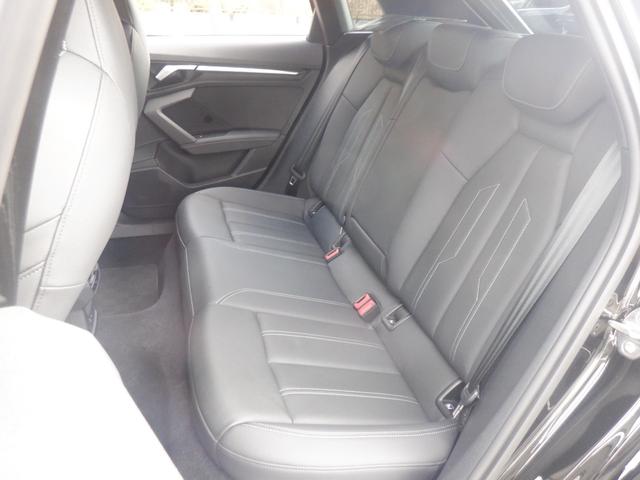 Ａ３ スポーツバック３０ＴＦＳＩ　Ｓライン　黒革シートヒーター　ナビ　Ｂカメラ　パーキングアシスト　衝突軽減　スマートキー　ＡＣＣ　ＥＴＣ　ＬＥＤ　ディスプレイオーディオ　ａｐｐｌｅＣａｒＰｌａｙ　ＵＳＢ　Ｂｌｕｅｔｏｏｔｈ　ワイヤレス充電（17枚目）