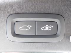 ハーマンカードン　スマートキー　ＬＥＤライト　ナビＴＶ　３６０度カメラ　パーキングアシスト　ＥＴＣ　ｃａｒＰＬＡＹ　ＵＳＢ　Ｂｌｕｅｔｏｏｔｈ　電リアゲート　ハンドル＆シートヒーター　インテリセーフ 2