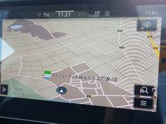キングフィッシャーブルー　サンルーフ　ハーマンカードン　ＨＵＤ　革　ＡＣＣ　ナビ　３６０度カメラ　ソナー　パーキングアシスト　電動リアゲート　ハンドル＆シートヒーター　ＥＴＣ　ｃａｒＰＬＡＹ　ＬＥＤ 5