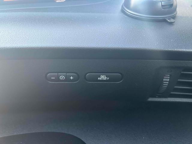 フリード Ｇ　Ｌパッケージ　ナビ　両側スライド・片側電動　キーレスエントリー　電動格納ミラー　３列シート　ウォークスルー　ＣＶＴ　衝突安全ボディ　ＡＢＳ　エアコン　パワーステアリング　パワーウィンドウ　運転席エアバッグ（9枚目）