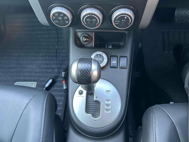 エクストレイル ２５Ｘ　４ＷＤ　バックカメラ　アルミホイール　スマートキー　電動格納ミラー　ＣＶＴ　衝突安全ボディ　ＡＢＳ　ＥＳＣ　エアコン　パワーステアリング　パワーウィンドウ　運転席エアバッグ　助手席エアバッグ（5枚目）