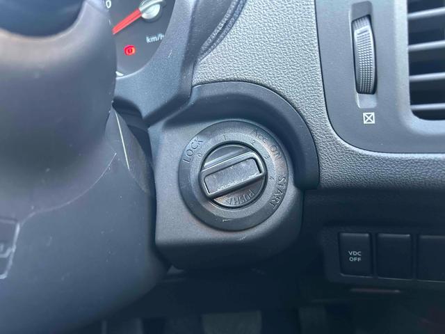 エクストレイル ２５Ｘ　４ＷＤ　バックカメラ　アルミホイール　スマートキー　電動格納ミラー　ＣＶＴ　衝突安全ボディ　ＡＢＳ　ＥＳＣ　エアコン　パワーステアリング　パワーウィンドウ　運転席エアバッグ　助手席エアバッグ（7枚目）