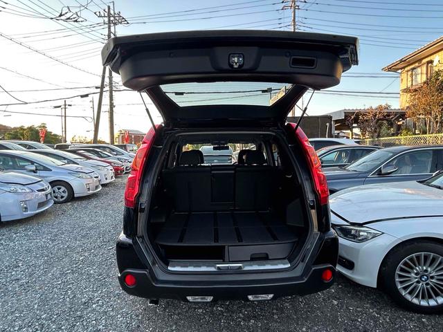 エクストレイル ２５Ｘ　４ＷＤ　バックカメラ　アルミホイール　スマートキー　電動格納ミラー　ＣＶＴ　衝突安全ボディ　ＡＢＳ　ＥＳＣ　エアコン　パワーステアリング　パワーウィンドウ　運転席エアバッグ　助手席エアバッグ（16枚目）