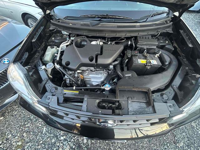 エクストレイル ２５Ｘ　４ＷＤ　バックカメラ　アルミホイール　スマートキー　電動格納ミラー　ＣＶＴ　衝突安全ボディ　ＡＢＳ　ＥＳＣ　エアコン　パワーステアリング　パワーウィンドウ　運転席エアバッグ　助手席エアバッグ（18枚目）