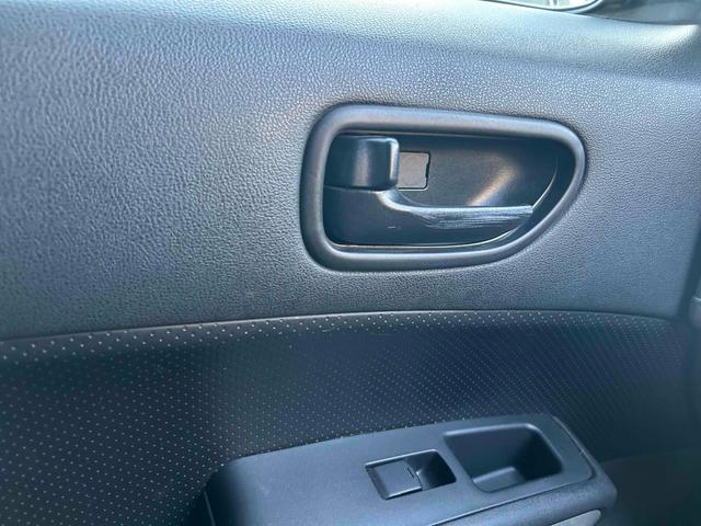 エクストレイル ２５Ｘ　４ＷＤ　バックカメラ　アルミホイール　スマートキー　電動格納ミラー　ＣＶＴ　衝突安全ボディ　ＡＢＳ　ＥＳＣ　エアコン　パワーステアリング　パワーウィンドウ　運転席エアバッグ　助手席エアバッグ（27枚目）