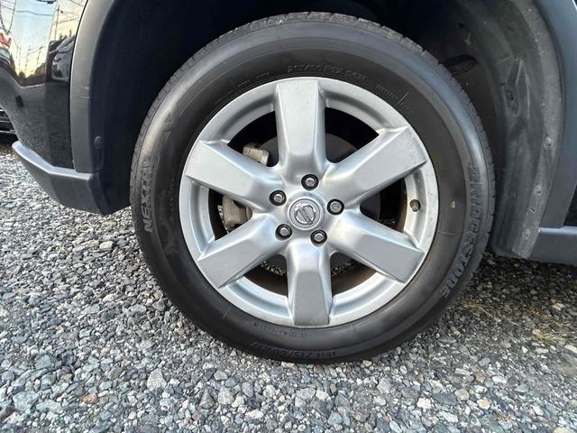 エクストレイル ２５Ｘ　４ＷＤ　バックカメラ　アルミホイール　スマートキー　電動格納ミラー　ＣＶＴ　衝突安全ボディ　ＡＢＳ　ＥＳＣ　エアコン　パワーステアリング　パワーウィンドウ　運転席エアバッグ　助手席エアバッグ（30枚目）