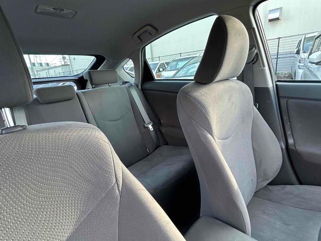 プリウス L アルミホイール CVT スマートキー アイドリングストップ 電動格納ミラー 盗難防止システム CD MD 衝突安全ボディ ABS ESC エアコン パワーステアリング パワーウィンドウ(9枚目)
