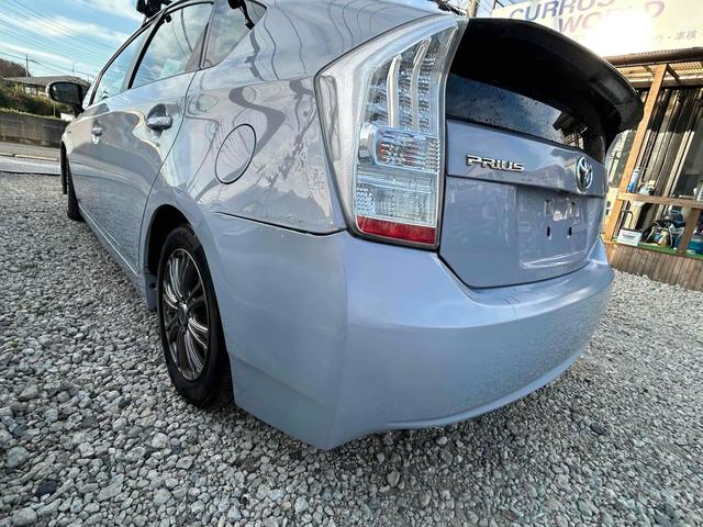 プリウス L アルミホイール CVT スマートキー アイドリングストップ 電動格納ミラー 盗難防止システム CD MD 衝突安全ボディ ABS ESC エアコン パワーステアリング パワーウィンドウ(15枚目)