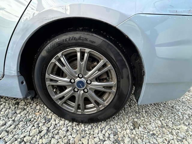 プリウス L アルミホイール CVT スマートキー アイドリングストップ 電動格納ミラー 盗難防止システム CD MD 衝突安全ボディ ABS ESC エアコン パワーステアリング パワーウィンドウ(26枚目)