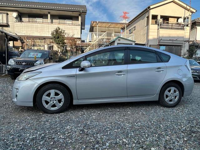 プリウス S ナビ アルミホイール CVT スマートキー 電動格納ミラー 盗難防止システム ミュージックプレイヤー接続可 衝突安全ボディ ABS ESC エアコン パワーステアリング パワーウィンドウ(16枚目)