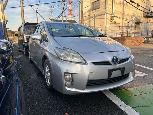 プリウス S ドライブレコーダー ETC ナビ クリアランスソナー アルミホイール スマートキー 電動格納ミラー CVT 盗難防止システム 衝突安全ボディ ABS ESC エアコン パワーステアリング(13枚目)