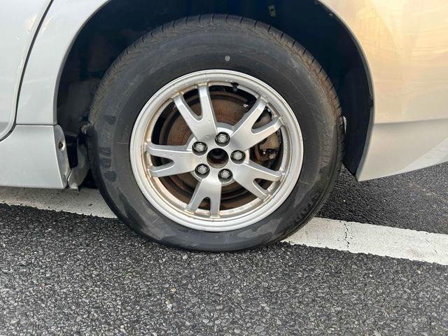 プリウス S ドライブレコーダー ETC ナビ クリアランスソナー アルミホイール スマートキー 電動格納ミラー CVT 盗難防止システム 衝突安全ボディ ABS ESC エアコン パワーステアリング(23枚目)