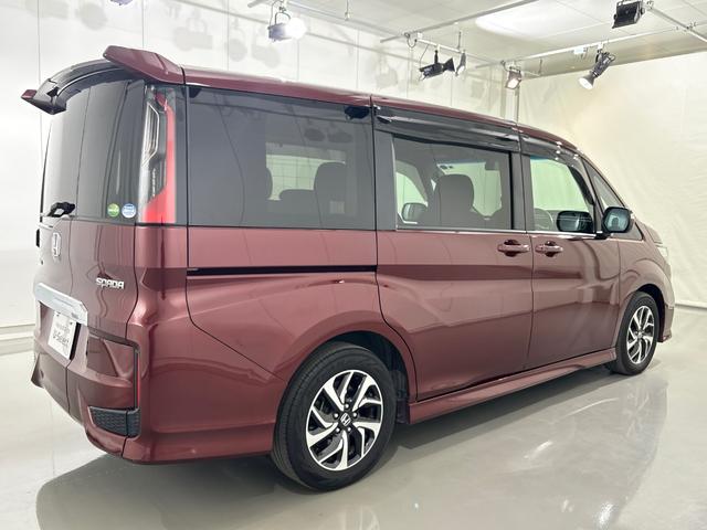 ステップワゴンスパーダ スパーダホンダセンシング　純正メモリーナビ　フルセグＴＶ　バックカメラ　ＥＴＣ２．０　両側パワースライドドア　前後ドラレコ　２列目ベンチシート　盗難防止　助手席エアバッグ　Ｗパワスラ　リアオートエアコン　地デジ　ＬＥＤライト（12枚目）