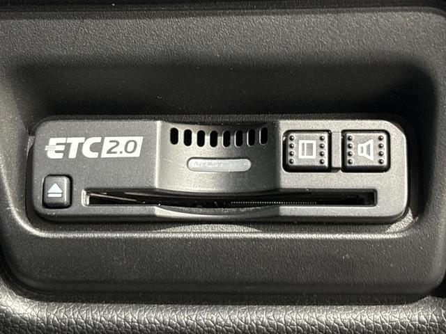 ステップワゴンスパーダ スパーダホンダセンシング　純正メモリーナビ　フルセグＴＶ　バックカメラ　ＥＴＣ２．０　両側パワースライドドア　前後ドラレコ　２列目ベンチシート　盗難防止　助手席エアバッグ　Ｗパワスラ　リアオートエアコン　地デジ　ＬＥＤライト（16枚目）