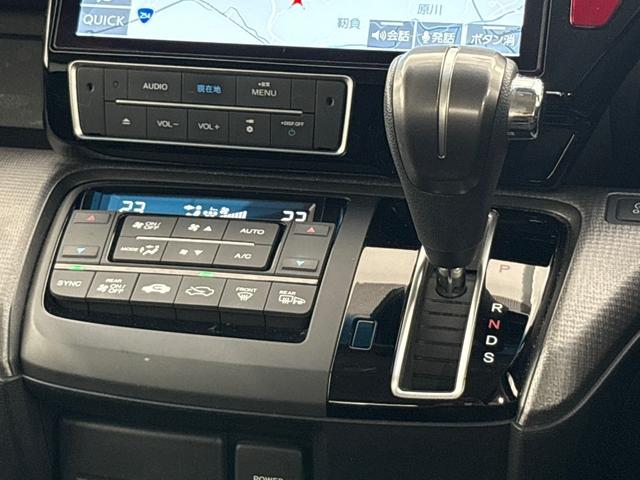 ステップワゴンスパーダ スパーダホンダセンシング　純正メモリーナビ　フルセグＴＶ　バックカメラ　ＥＴＣ２．０　両側パワースライドドア　前後ドラレコ　２列目ベンチシート　盗難防止　助手席エアバッグ　Ｗパワスラ　リアオートエアコン　地デジ　ＬＥＤライト（23枚目）