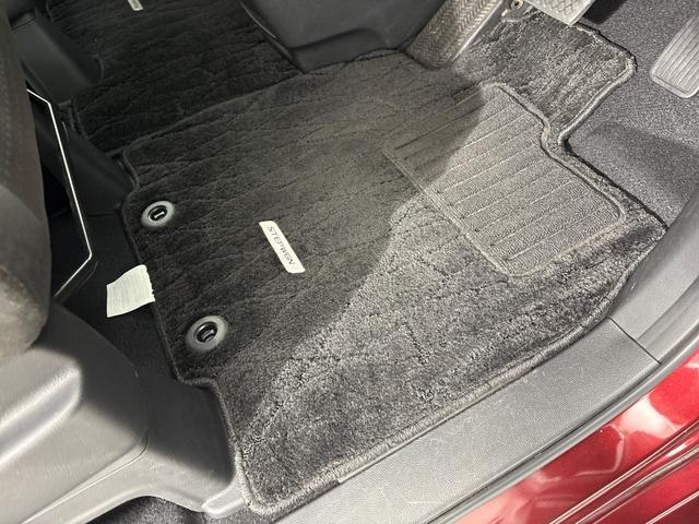 ステップワゴンスパーダ スパーダホンダセンシング　純正メモリーナビ　フルセグＴＶ　バックカメラ　ＥＴＣ２．０　両側パワースライドドア　前後ドラレコ　２列目ベンチシート　盗難防止　助手席エアバッグ　Ｗパワスラ　リアオートエアコン　地デジ　ＬＥＤライト（26枚目）