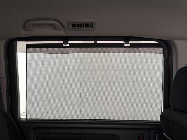 ステップワゴンスパーダ スパーダホンダセンシング　純正メモリーナビ　フルセグＴＶ　バックカメラ　ＥＴＣ２．０　両側パワースライドドア　前後ドラレコ　２列目ベンチシート　盗難防止　助手席エアバッグ　Ｗパワスラ　リアオートエアコン　地デジ　ＬＥＤライト（32枚目）