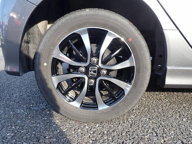 純正１４インチアルミホイル装着車両です