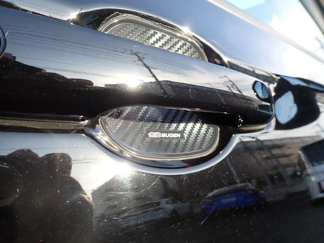 ヴェゼル ｅ：ＨＥＶＺ　１オーナー　Ｒカメラ　フルセグテレビ　スマ－トキ－　ＥＴＣ車載器　アクティブクルーズ　サイドエアバッグ　ナビＴＶ　フルオートエアコン　横滑り防止　キーフリーシステム　４ＷＤ車　禁煙　ＬＥＤヘッドライト（7枚目）