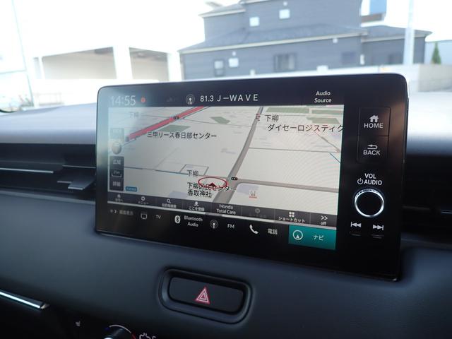 ヴェゼル ｅ：ＨＥＶＺ　１オーナー　Ｒカメラ　フルセグテレビ　スマ－トキ－　ＥＴＣ車載器　アクティブクルーズ　サイドエアバッグ　ナビＴＶ　フルオートエアコン　横滑り防止　キーフリーシステム　４ＷＤ車　禁煙　ＬＥＤヘッドライト（10枚目）