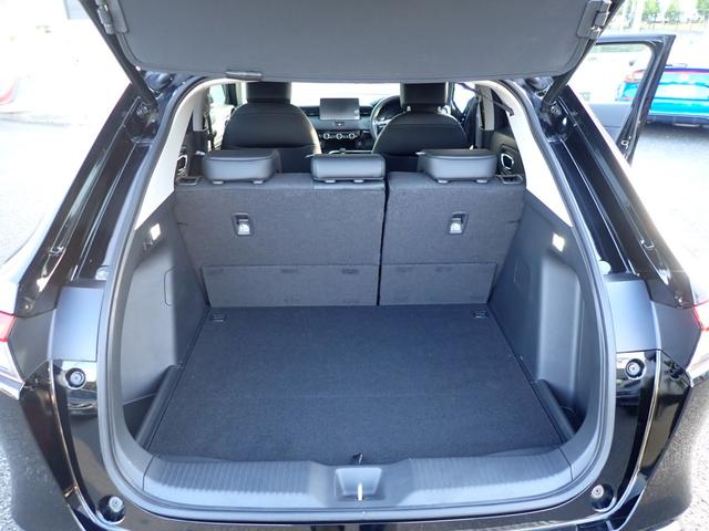 ヴェゼル ｅ：ＨＥＶＺ　１オーナー　Ｒカメラ　フルセグテレビ　スマ－トキ－　ＥＴＣ車載器　アクティブクルーズ　サイドエアバッグ　ナビＴＶ　フルオートエアコン　横滑り防止　キーフリーシステム　４ＷＤ車　禁煙　ＬＥＤヘッドライト（21枚目）