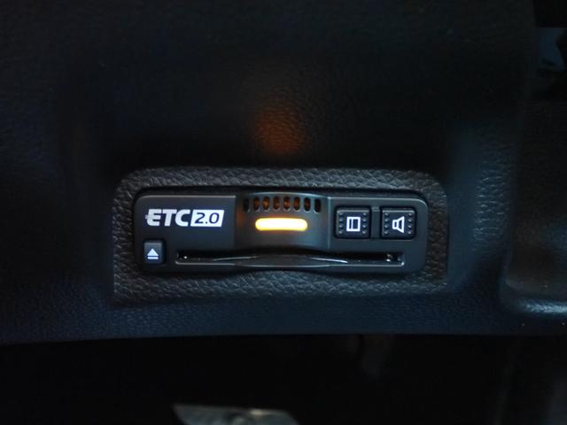 ヴェゼル ｅ：ＨＥＶＺ　１オーナー　Ｒカメラ　フルセグテレビ　スマ－トキ－　ＥＴＣ車載器　アクティブクルーズ　サイドエアバッグ　ナビＴＶ　フルオートエアコン　横滑り防止　キーフリーシステム　４ＷＤ車　禁煙　ＬＥＤヘッドライト（27枚目）