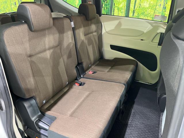 G 禁煙車 7人乗 純正ナビ バックカメラ 両側電動スライドドア 衝突軽減軽減ブレーキ オートマチックハイビーム レーンディパーチャーアラート ドライブレコーダー コーナーポール ビルトインETC(10枚目)