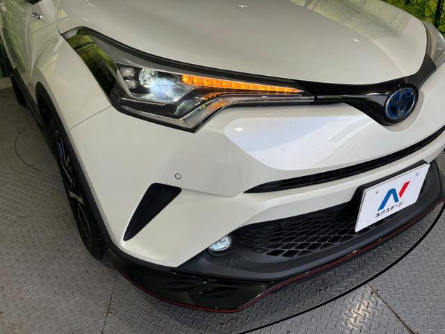 Ｃ－ＨＲ Ｇ　禁煙車　純正エアロ　セーフティセンス　レーダークルーズコントロール　ブラインドスポットモニター　シートヒーター　オートマチックハイビーム　クリアランスソナー　バックカメラ　ＬＥＤヘッドランプ　ＥＴＣ（13枚目）