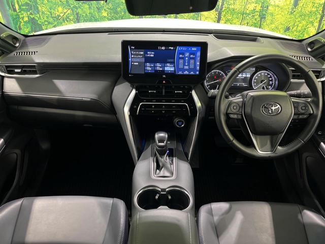 ハリアー Ｚ　禁煙車　１２．３型メーカーナビ　ＪＢＬ　デジタルインナーミラー　ＢＳＭ　ハーフレザーシート　パワーシート　パワーバックドア　純正１９インチアルミ　ＬＥＤヘッドランプ　ＬＥＤフォグランプ　ＲＣＴＡ（2枚目）