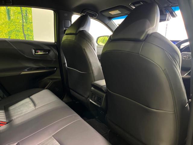 ハリアー Ｚ　禁煙車　１２．３型メーカーナビ　ＪＢＬ　デジタルインナーミラー　ＢＳＭ　ハーフレザーシート　パワーシート　パワーバックドア　純正１９インチアルミ　ＬＥＤヘッドランプ　ＬＥＤフォグランプ　ＲＣＴＡ（26枚目）