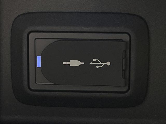 ハリアー Ｚ　禁煙車　１２．３型メーカーナビ　ＪＢＬ　デジタルインナーミラー　ＢＳＭ　ハーフレザーシート　パワーシート　パワーバックドア　純正１９インチアルミ　ＬＥＤヘッドランプ　ＬＥＤフォグランプ　ＲＣＴＡ（35枚目）