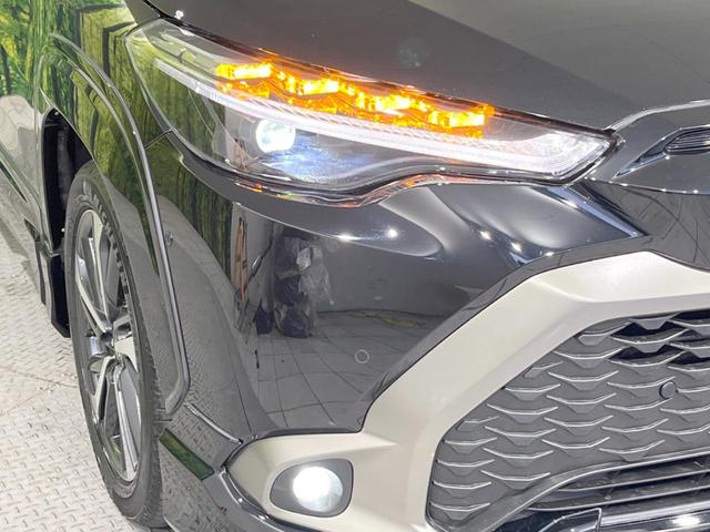 カローラクロス ハイブリッド　Ｚ　禁煙車　パノラマルーフ　ナビ機能付き１０．５型ディスプレイ　モデリスタフルエアロ　ＢＳＭ　１８インチＡＷ　ハーフレザーシート　パワーシート　シートヒーター　ＬＥＤヘッド　ハンズフリーパワーバックドア（12枚目）