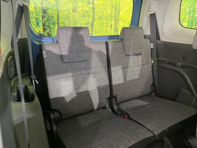 シエンタ ハイブリッドＺ　禁煙車　メーカー１０．５型ナビ付ＤＡ　全周囲カメラ　後席モニター　シートヒーター　両側電動スライドドア　セーフティセンス　レーダークルーズ　ＥＴＣ　ドラレコ　ステアリングヒーター　ＡＣ１００Ｖ電源（10枚目）