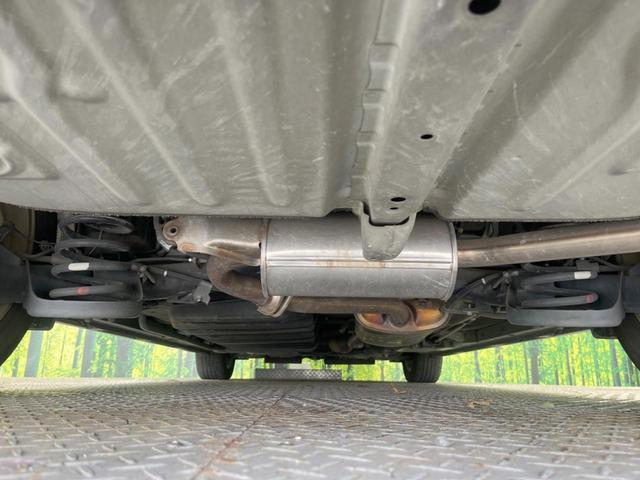 ヴォクシー ＺＳ　煌　禁煙車　両側電動スライドドア　パナソニック製ＳＤナビ　後席モニター　バックカメラ　ＥＴＣ　ドラレコ　ＬＥＤヘッドライト　純正１６インチアルミホイール　スマートキー　デュアルエアコン　革巻きステアリング（19枚目）