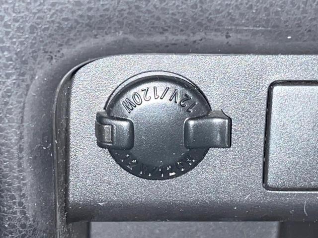 ヴォクシー ＺＳ　煌　禁煙車　両側電動スライドドア　パナソニック製ＳＤナビ　後席モニター　バックカメラ　ＥＴＣ　ドラレコ　ＬＥＤヘッドライト　純正１６インチアルミホイール　スマートキー　デュアルエアコン　革巻きステアリング（36枚目）