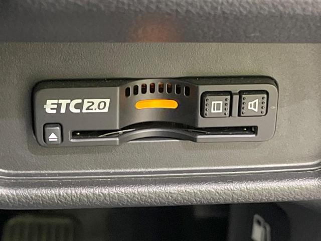 オデッセイハイブリッド ｅ：ＨＥＶアブソルート・ＥＸ　禁煙車　純正１０型ナビ　全周囲カメラ　黒革シート　両側電動スライドドア　ホンダセンシング　アダプティブクルーズ　ＥＴＣ２．０　ドラレコ　シートヒーター　電動リアゲート　ＬＥＤヘッドライト　１００Ｖ電源（25枚目）