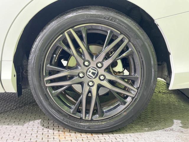 オデッセイハイブリッド ｅ：ＨＥＶアブソルート・ＥＸ　禁煙車　純正１０型ナビ　全周囲カメラ　黒革シート　両側電動スライドドア　ホンダセンシング　アダプティブクルーズ　ＥＴＣ２．０　ドラレコ　シートヒーター　電動リアゲート　ＬＥＤヘッドライト　１００Ｖ電源（70枚目）